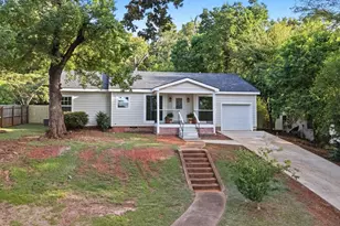 1016 Woodland Dr, Palestine, TX 75801 - Photo 1