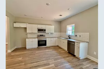 682 El Paso Dr, Bullard, TX 75757 - Photo 3
