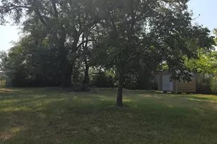210 Mill, Pittsburg, TX 75686 - Photo 3