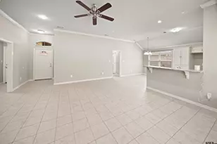 445 Ambrose, Tyler, TX 75704 - Photo 9
