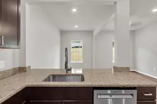 155/157 Village North Circle, Gladewater, TX 75647 - Photo 7