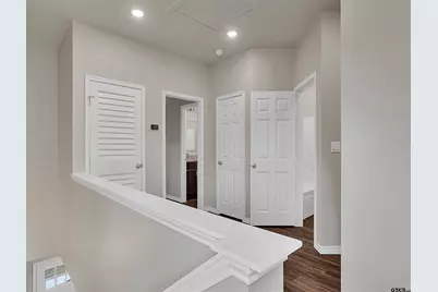 155/157 Village North Cir, Gladewater, TX 75647 - Photo 9