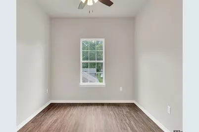 163/165 Village North Cir, Gladewater, TX 75647 - Photo 11