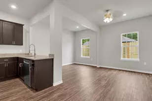163/165 Village North Circle, Gladewater, TX 75647 - Photo 5
