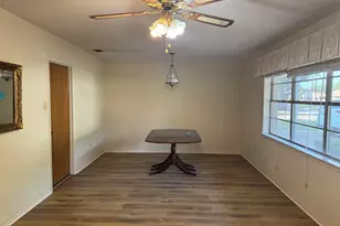 307 Lenora St, Jacksonville, TX 75766 - Photo 3