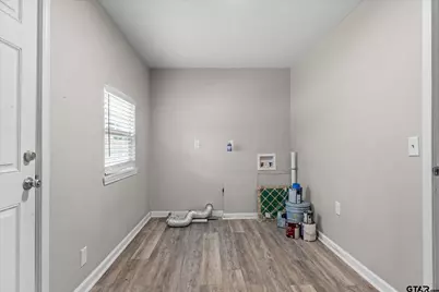 504 E Pennsylvania, Van, TX 75790 - Photo 13
