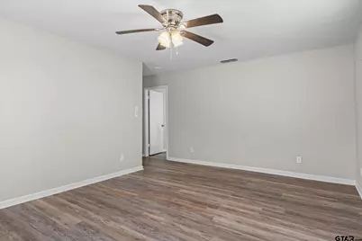 504 E Pennsylvania, Van, TX 75790 - Photo 17
