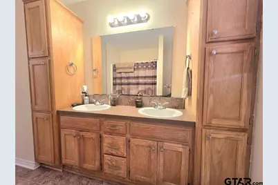 206 Jones, Elkhart, TX 75839 - Photo 19
