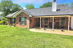 206 Jones, Elkhart, TX 75839 - Photo 37