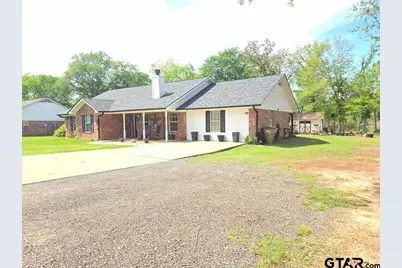206 Jones, Elkhart, TX 75839 - Photo 3