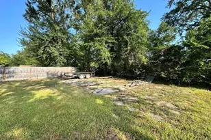 1002 Jones St, Henderson, TX 75654 - Photo 39