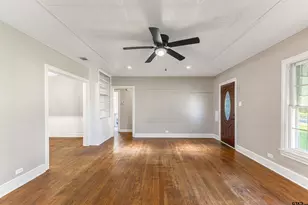 1402 S Donnybrook Ave, Tyler, TX 75701 - Photo 3