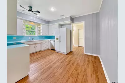 526 N Broad Street, Chandler, TX 75758 - Photo 5