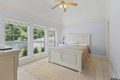 5610 Hollybrook Drive, Tyler, TX 75703 - Photo 13
