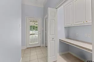 5610 Hollybrook Dr, Tyler, TX 75703 - Photo 9