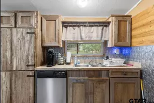16375 County Rd 452, Lindale, TX 75771 - Photo 9