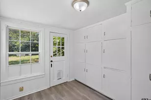 318 W 5th St, Tyler, TX 75701 - Photo 13