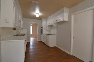 3202 Autumn Leaves Dr, Tyler, TX 75702 - Photo 9