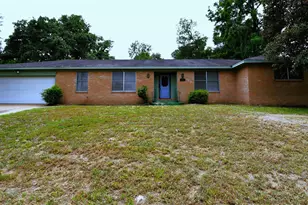 3202 Autumn Leaves Dr, Tyler, TX 75702 - Photo 1