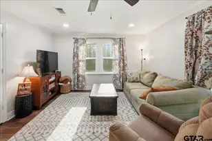 201 Braziel, Lindale, TX 75771 - Photo 5