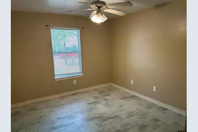 8325 Garrett Dr, Tyler, TX 75703 - Photo 15