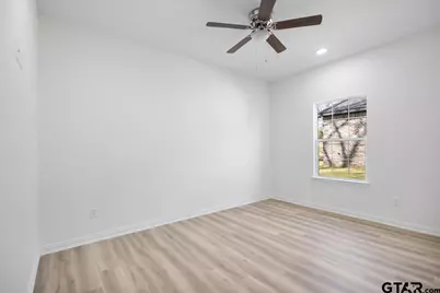 1310 Claude, Tyler, TX 75702 - Photo 19