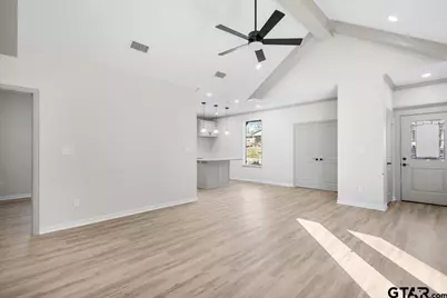 1314 Claude, Tyler, TX 75702 - Photo 7