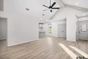1314 Claude, Tyler, TX 75702 - Photo 7