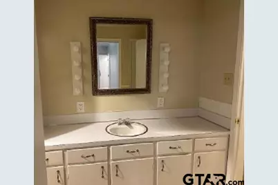 2029 Hunter, Tyler, TX 75701 - Photo 9
