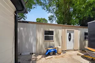 915 Lindsey Ln, Tyler, TX 75701 - Photo 21