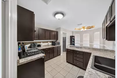 9314 Londonderry, Tyler, TX 75703 - Photo 17