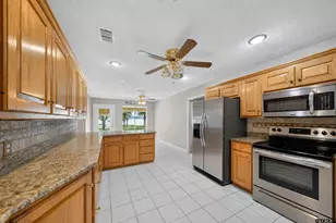 18012 W Lakeview Dr, Troup, TX 75789 - Photo 17