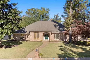 1807 Royal Oak Dr, Tyler, TX 75703 - Photo 1