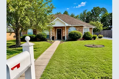 3910 Castlegate, Paris, TX 75462 - Photo 1