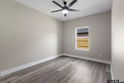 838 W Devereaux St, Jacksonville, TX 75766 - Photo 21