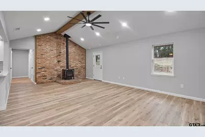 18208 N Lakeview, Troup, TX 75789 - Photo 7