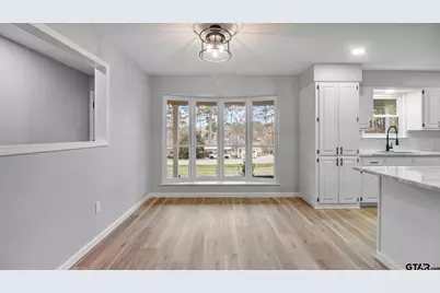 18208 N Lakeview, Troup, TX 75789 - Photo 17