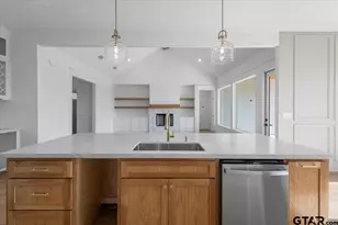 17265 Woodcrest Cir, Lindale, TX 75771 - Photo 13