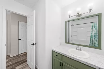 305 Larkspur Ln, Palestine, TX 75803 - Photo 21