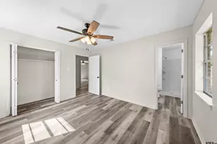 305 Larkspur Ln, Palestine, TX 75803 - Photo 23