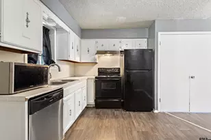 12122 Michael St, Tyler, TX 75706 - Photo 5