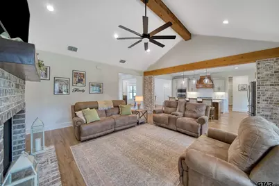 403 Eagle Court, Diana, TX 75640 - Photo 11