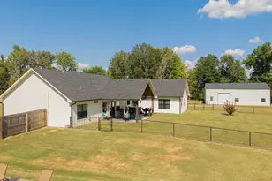 403 Eagle Ct, Diana, TX 75640 - Photo 35