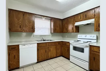 809 N Broad St #215, Chandler, TX 75758 - Photo 5
