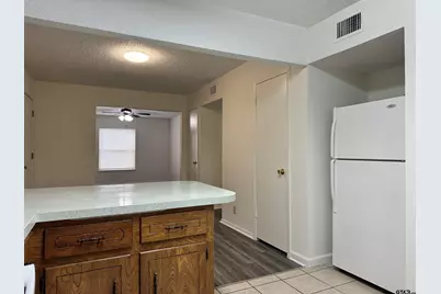 809 N Broad St #215, Chandler, TX 75758 - Photo 9