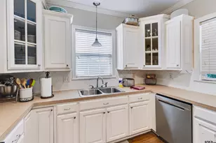 300 E Lake, Tyler, TX 75701 - Photo 9