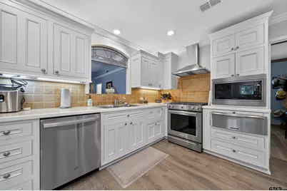 1500 Sequoia Drive, Tyler, TX 75703 - Photo 9