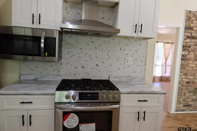 403 Wildwood Dr, Tyler, TX 75702 - Photo 9