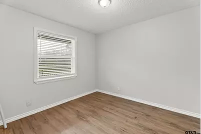 429 Johnson St, Longview, TX 75602 - Photo 9