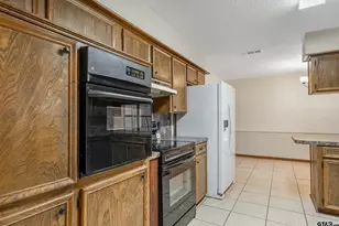 2814 Pineview, Tyler, TX 75704 - Photo 11